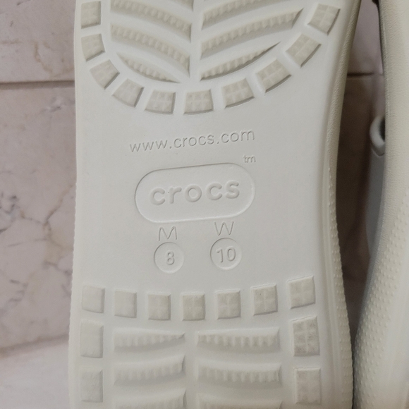 Crocs Classic Crush Bone Beige unisex men's 8 women's 10. - Picture 10 of 11